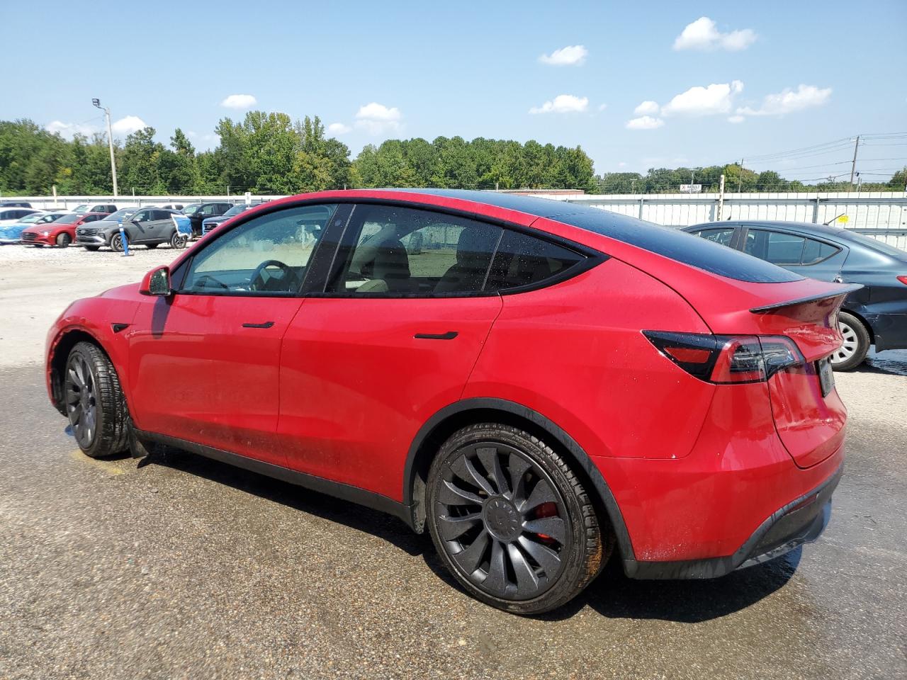 TESLA MODEL Y