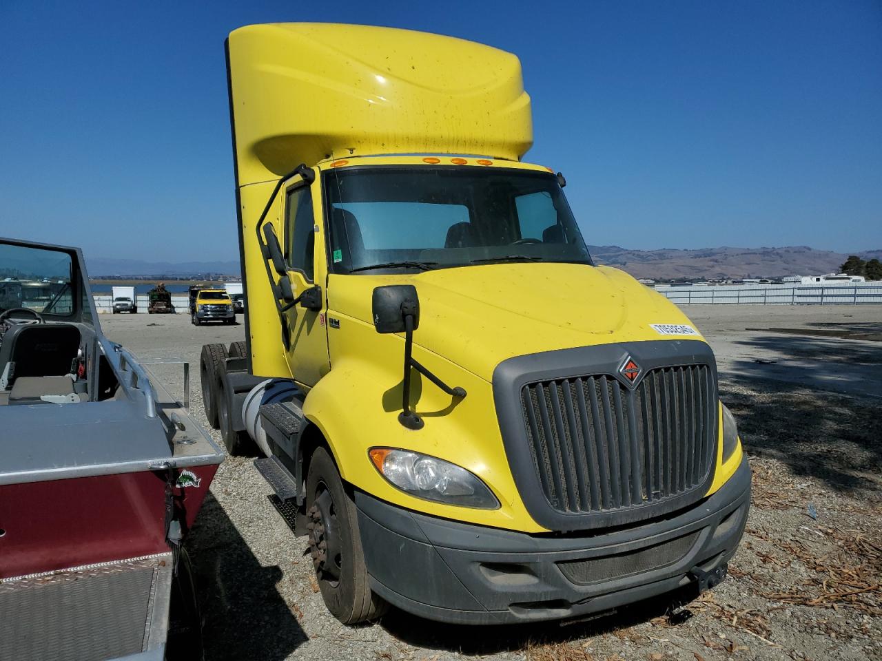 Lot #3248880855 2018 INTERNATIONAL RH613