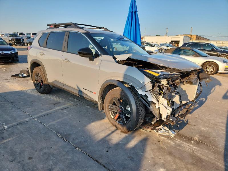 2025 NISSAN ROGUE SV - 5N1BT3BB4SC823060