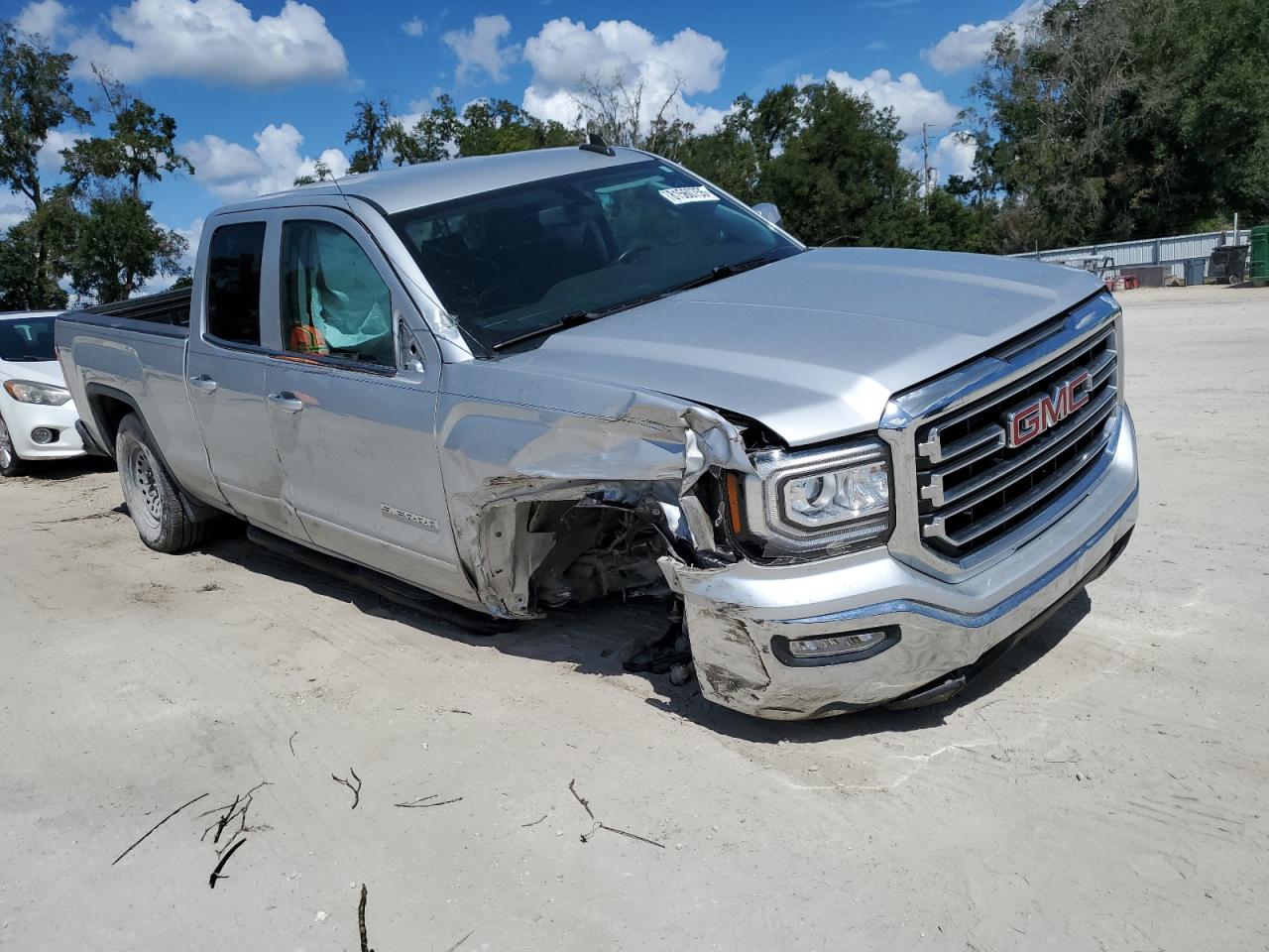 GMC SIERRA C1500 SLE