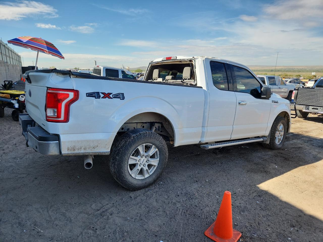 FORD F-150 SUPER CAB