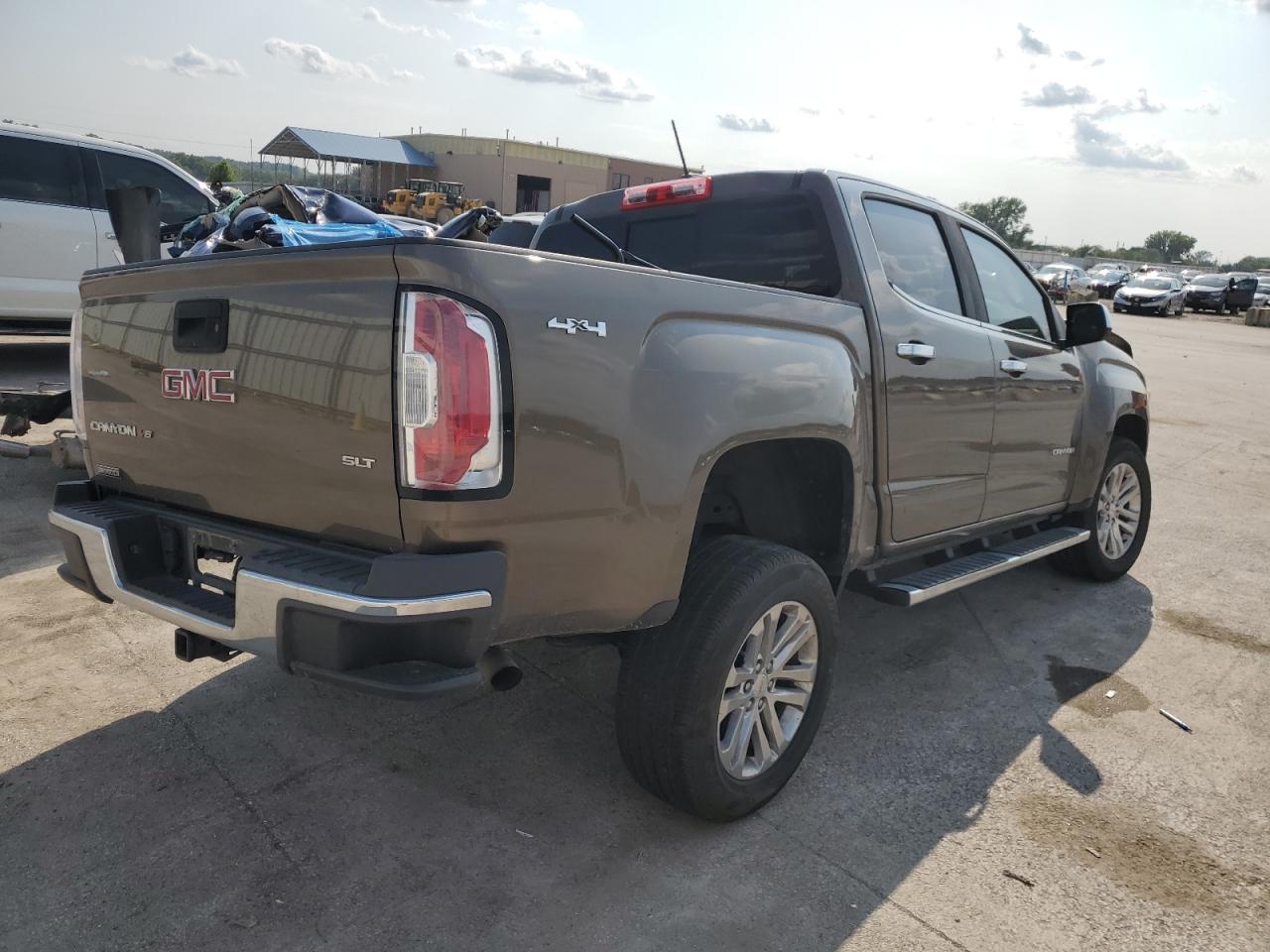 GMC CANYON SLT