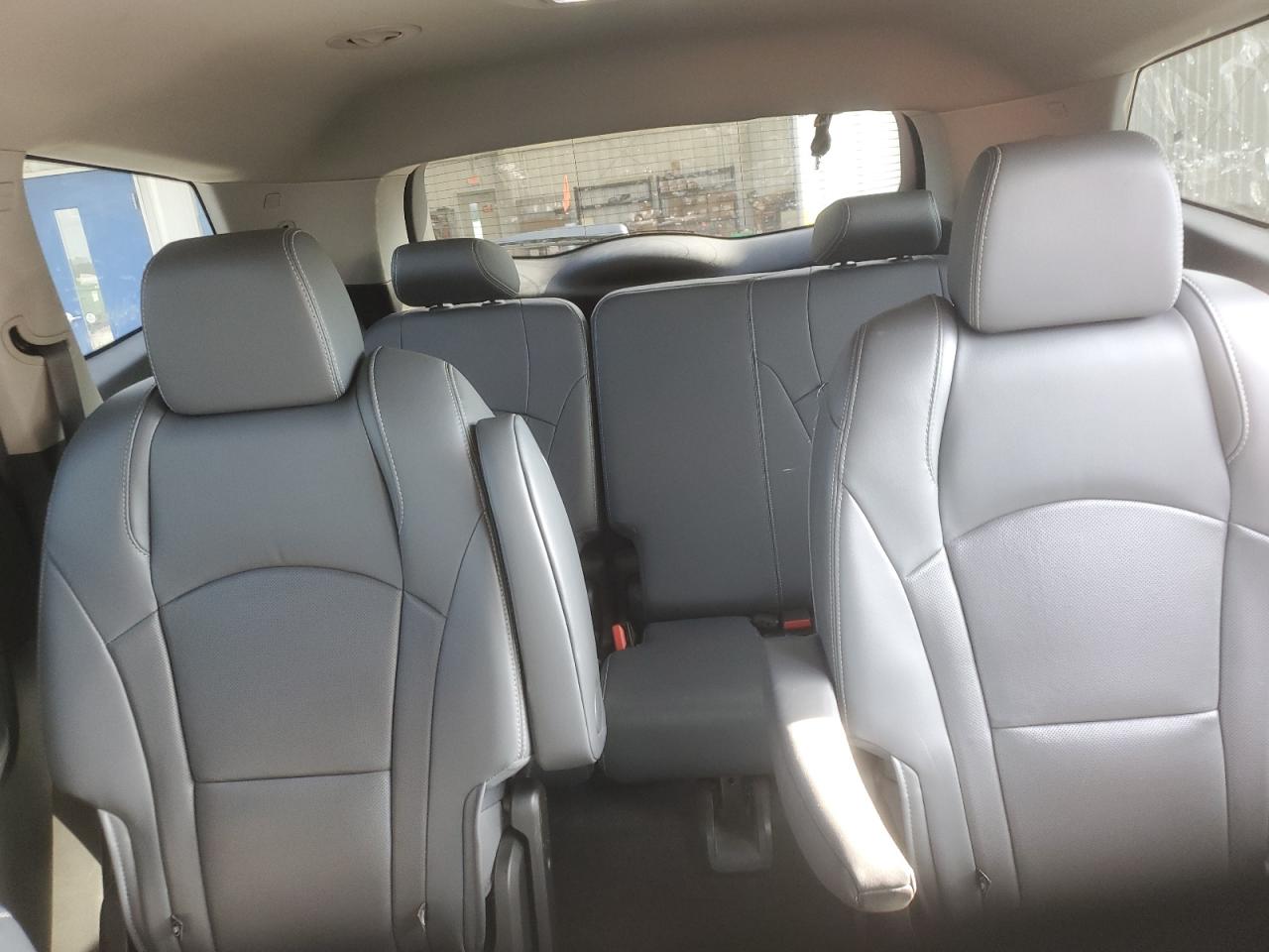 BUICK ENCLAVE ESSENCE