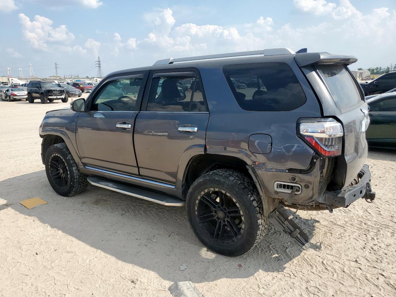 TOYOTA 4RUNNER SR5/SR5 PREMIUM
