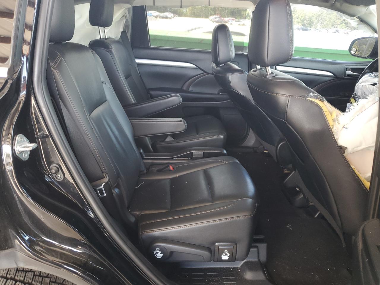 TOYOTA HIGHLANDER SE