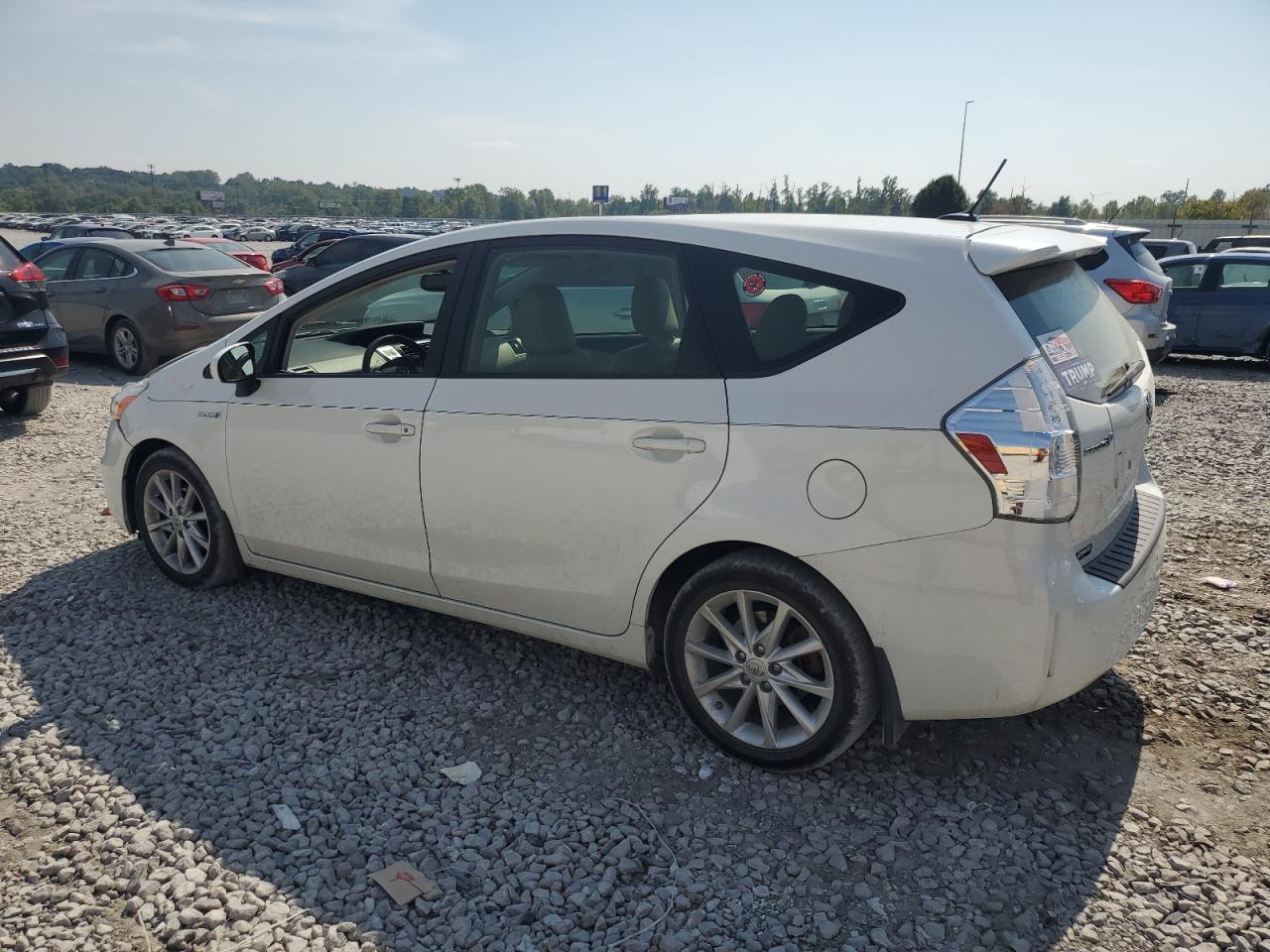 TOYOTA PRIUS V