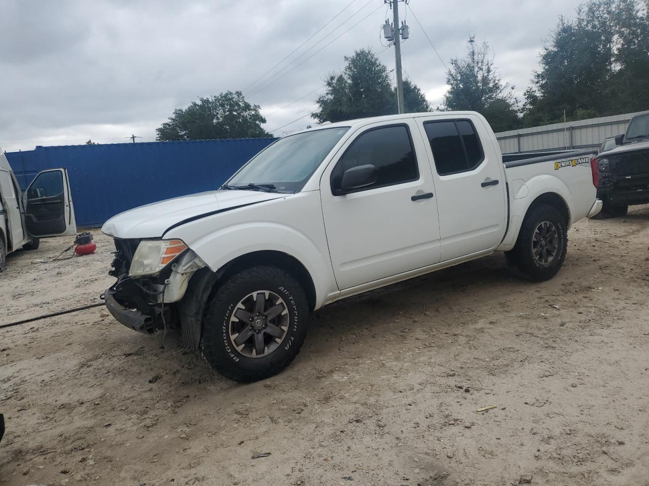 NISSAN FRONTIER S