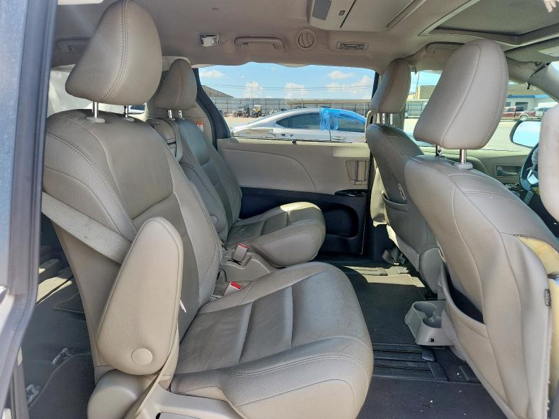 2019 TOYOTA SIENNA XLE - 5TDYZ3DC3KS986929