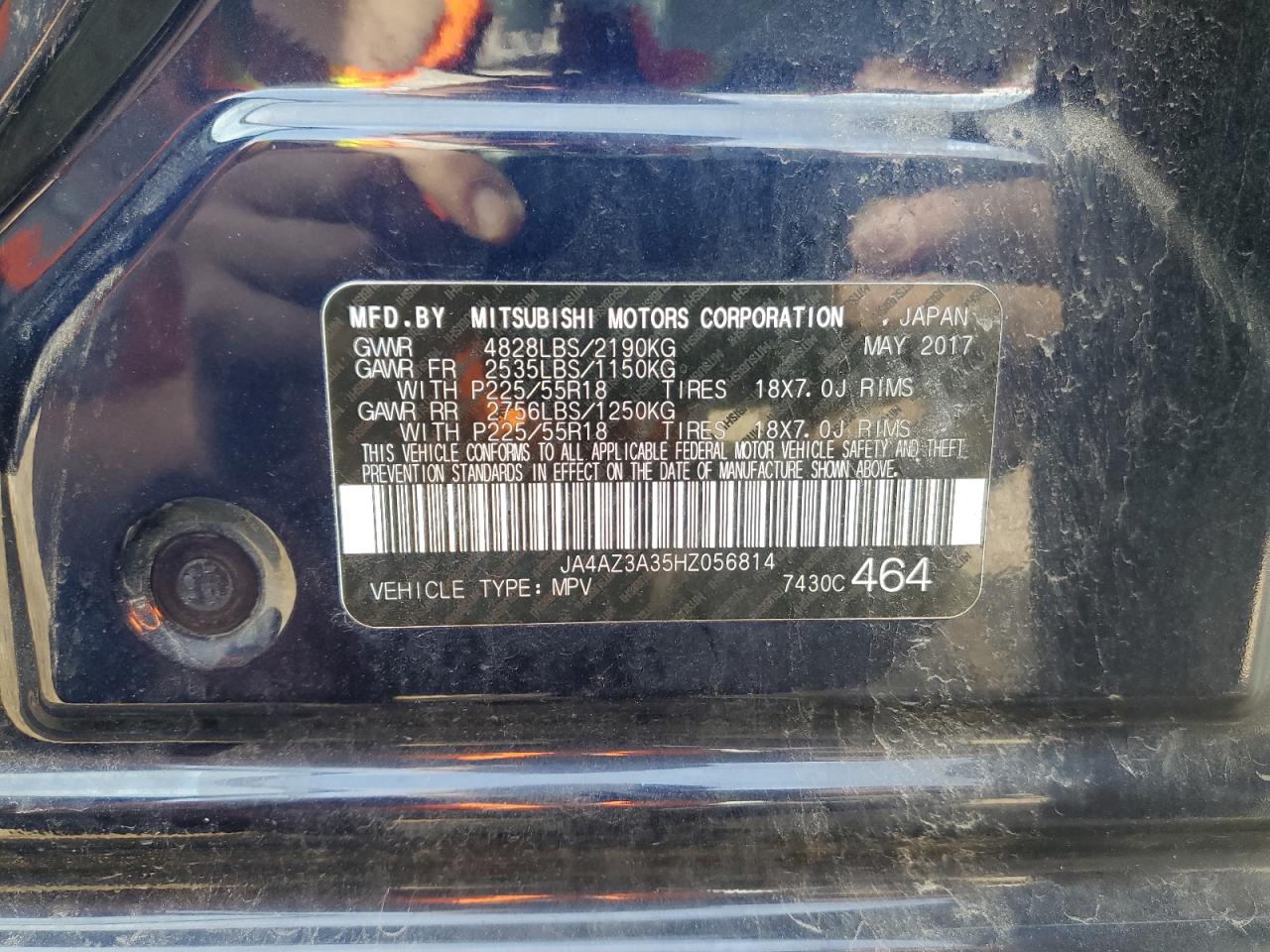 MITSUBISHI OUTLANDER SE