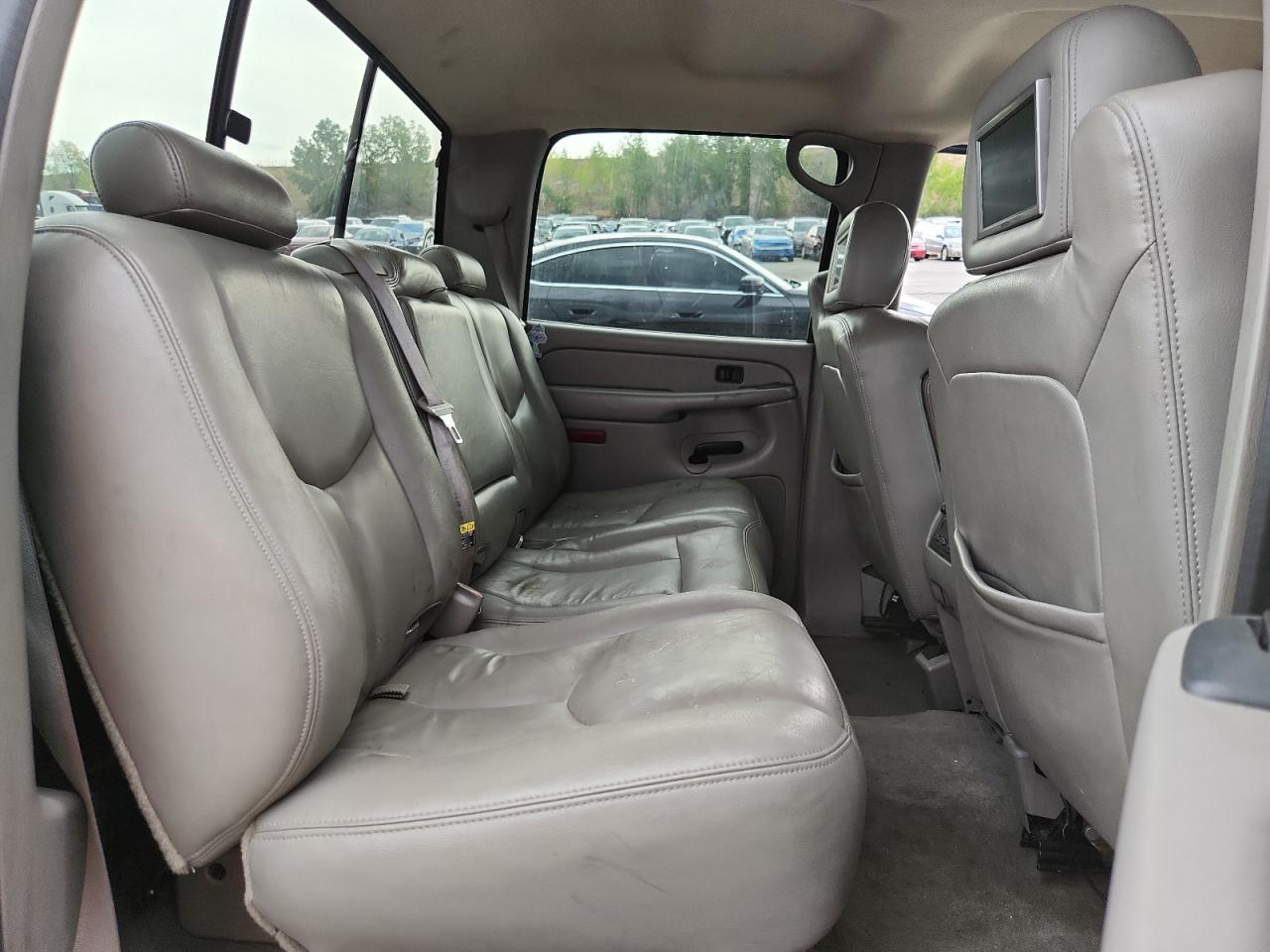 Lot #3281979091 2004 GMC NEW SIERRA