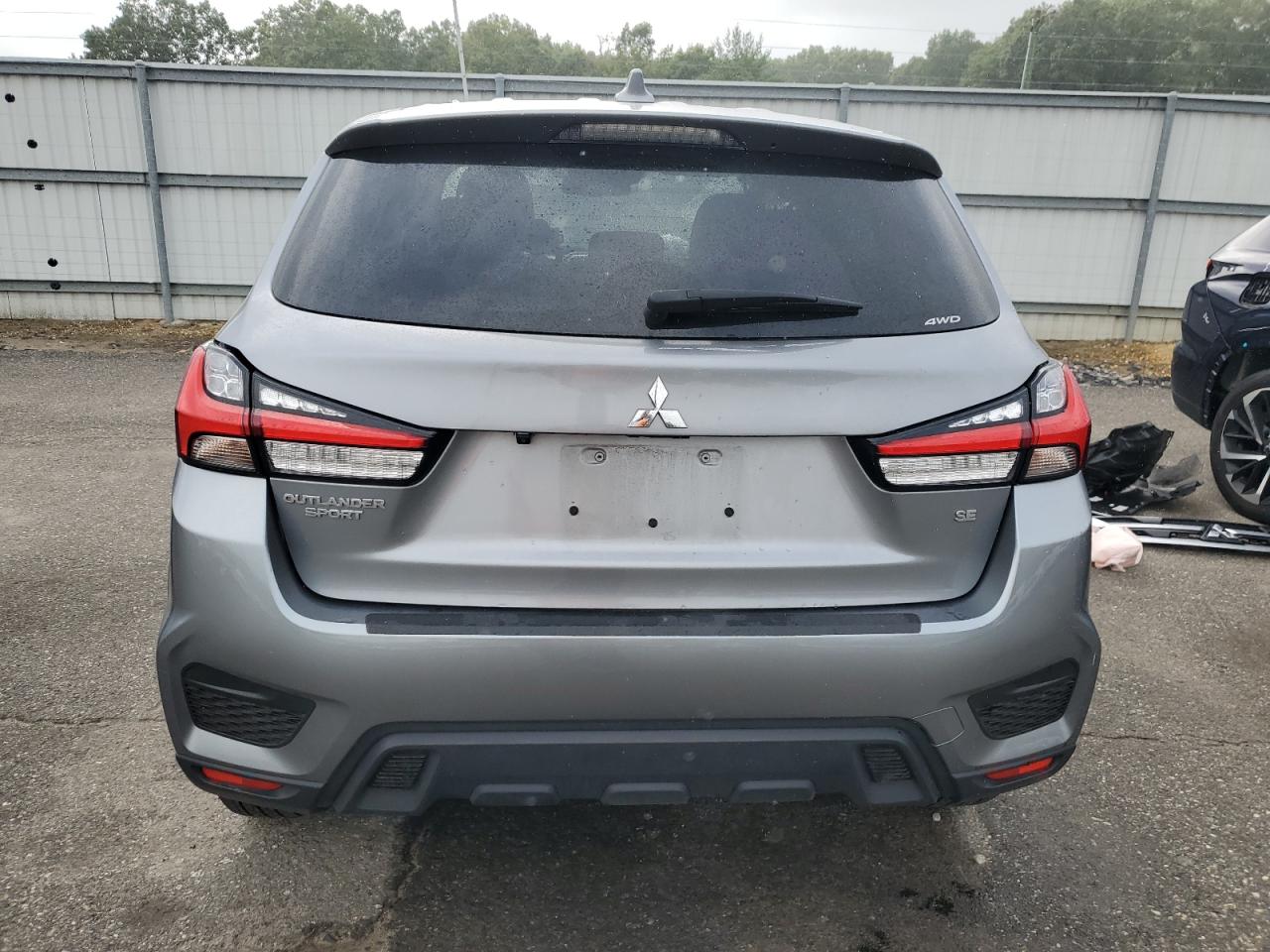 MITSUBISHI OUTLANDER S/SE
