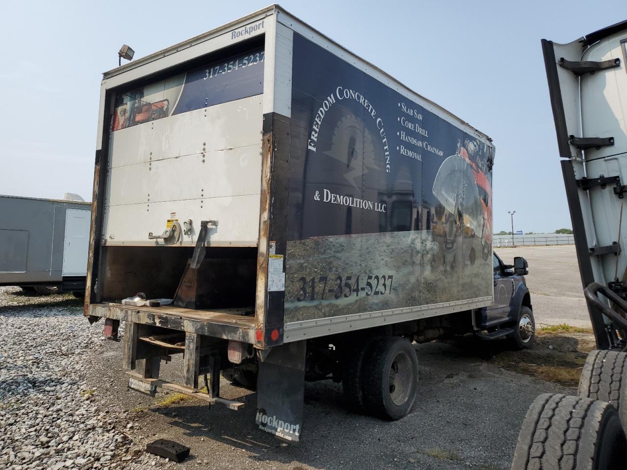 FORD F-550 SUPER DUTY