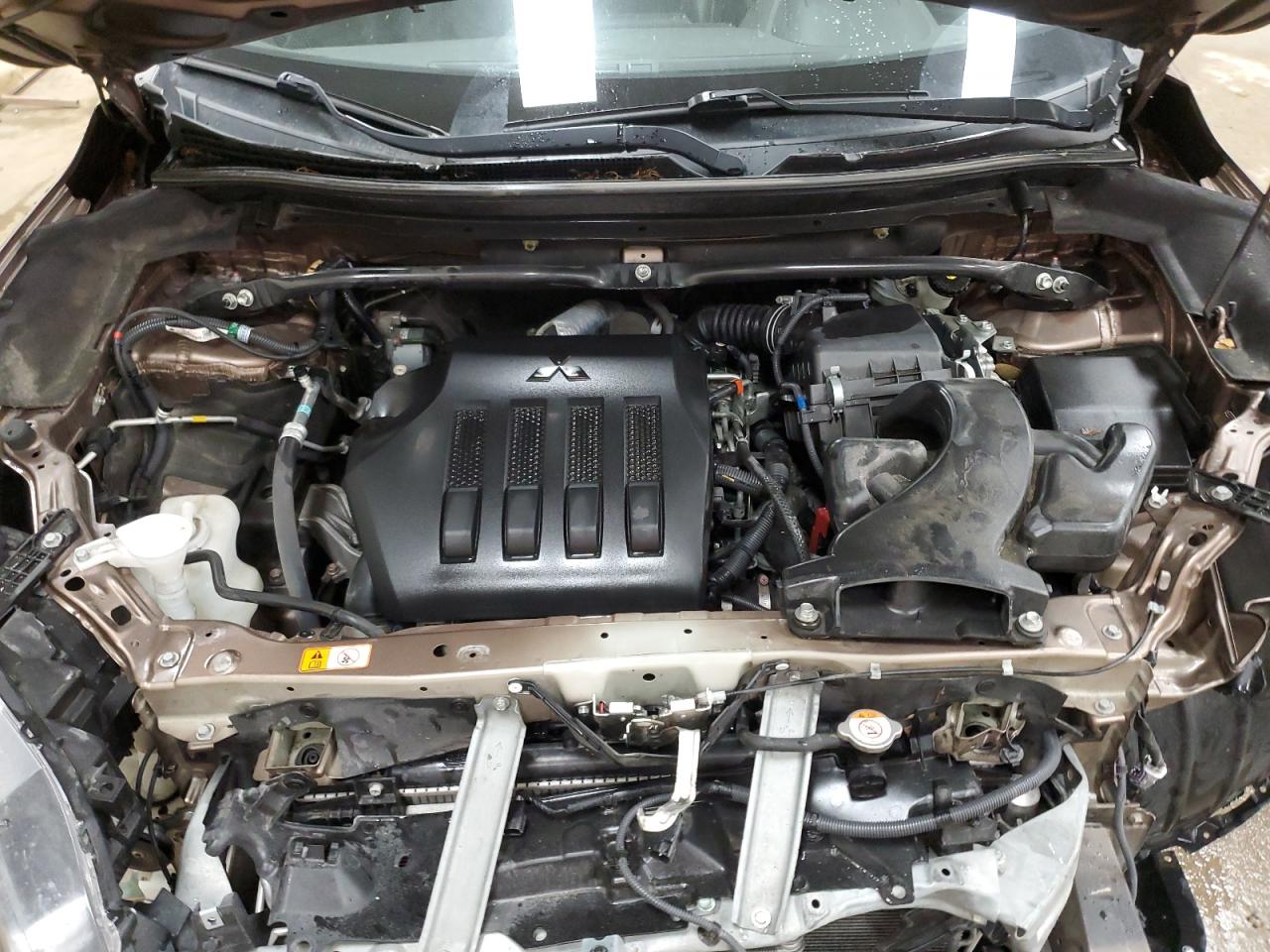 MITSUBISHI ECLIPSE SE