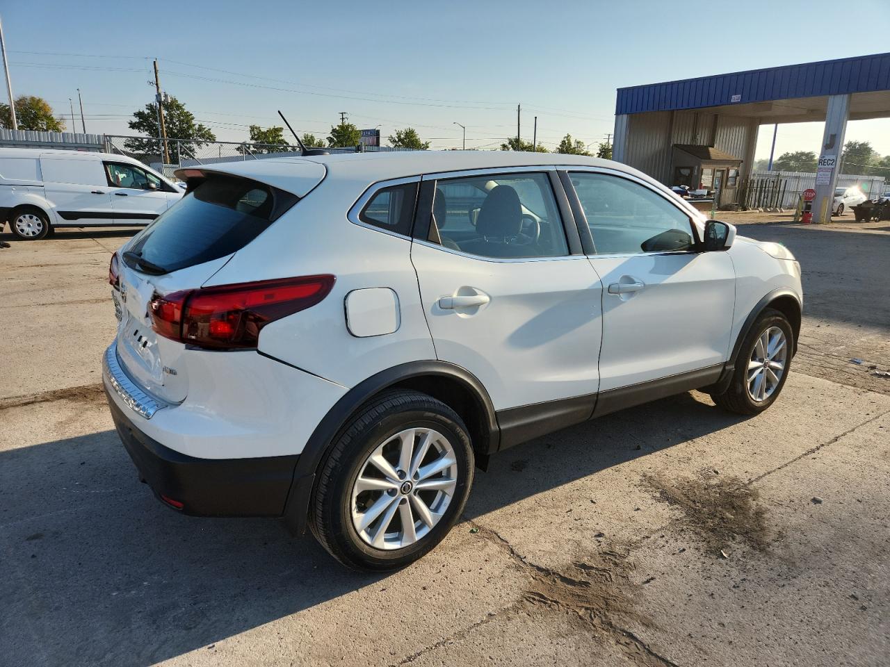 NISSAN ROGUE SPORT S