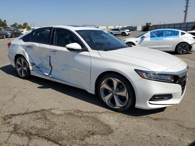 2018 HONDA ACCORD TOU 1HGCV1F90JA007814