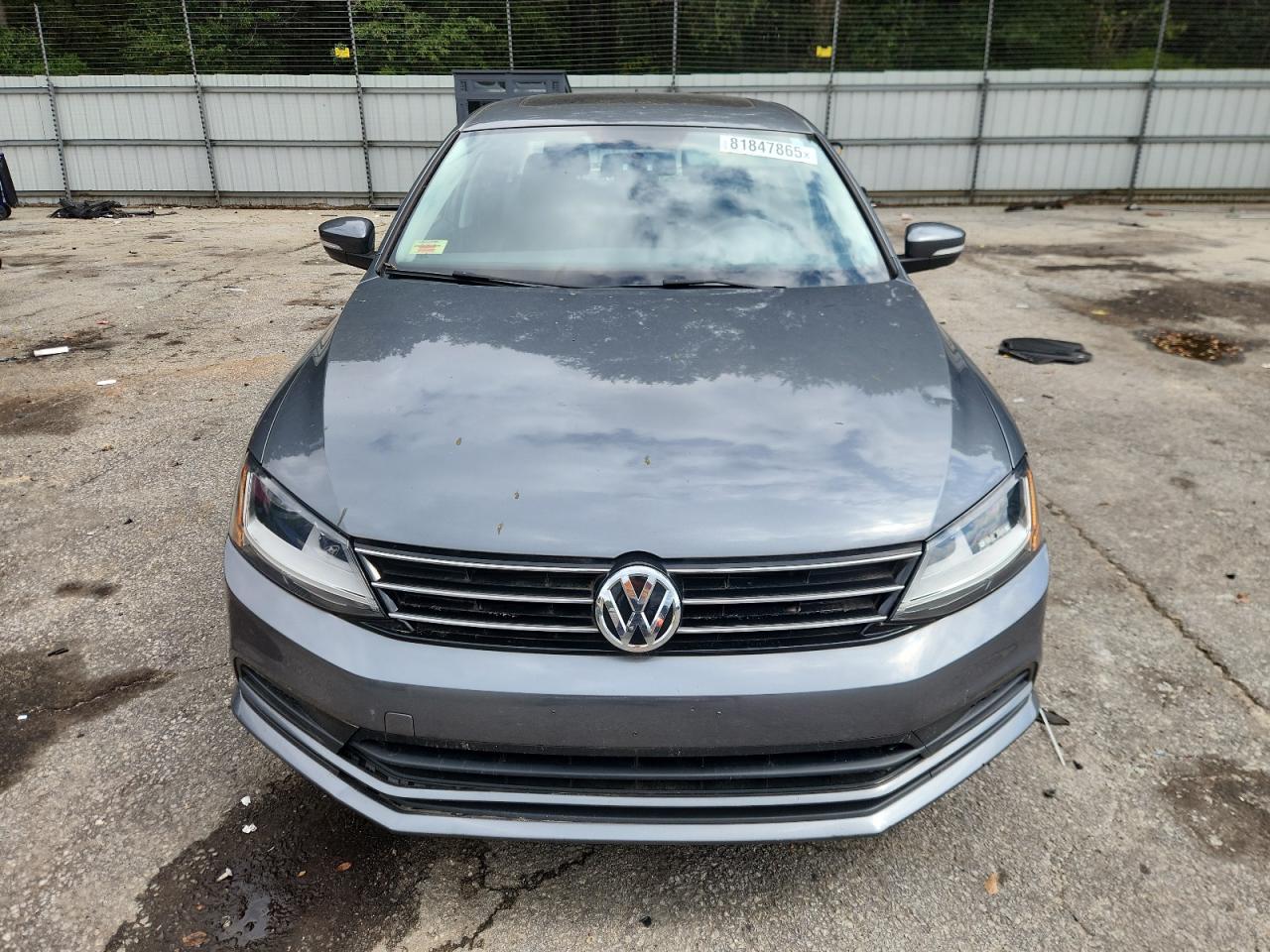 VOLKSWAGEN JETTA SE