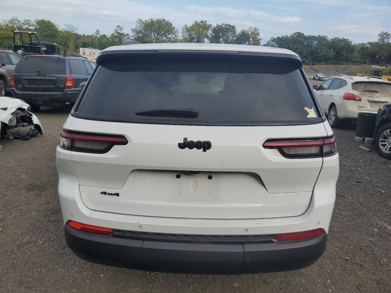 JEEP GRAND CHEROKEE L LAREDO