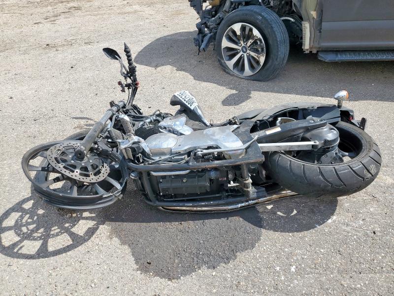 2016 HONDA VT1300 CX #3285757654