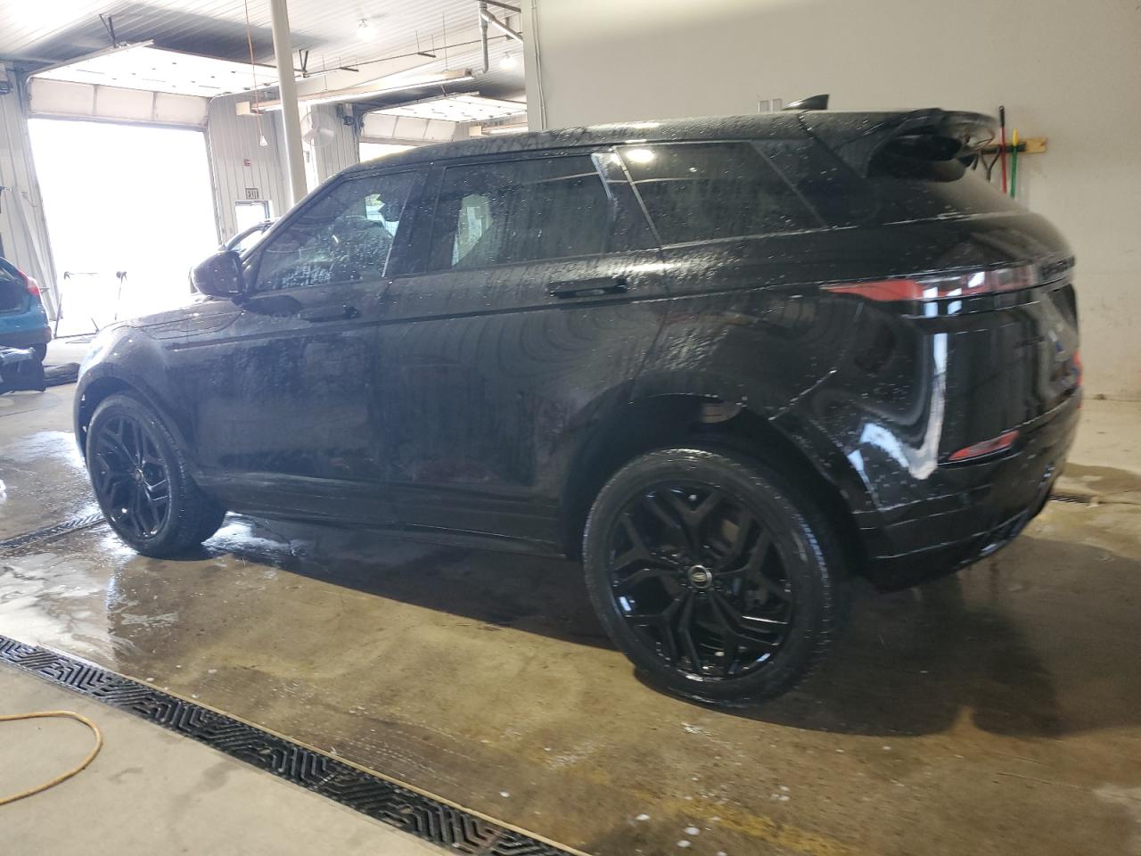 LAND ROVER RANGE ROVER R-DYNAMIC SE