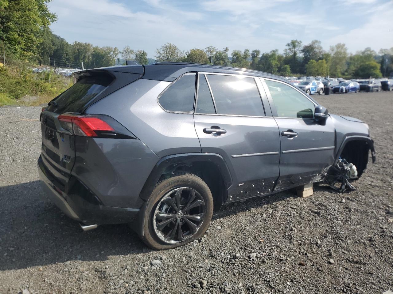 TOYOTA RAV4 XSE