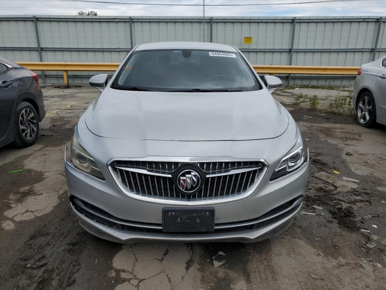 BUICK LACROSSE ESSENCE