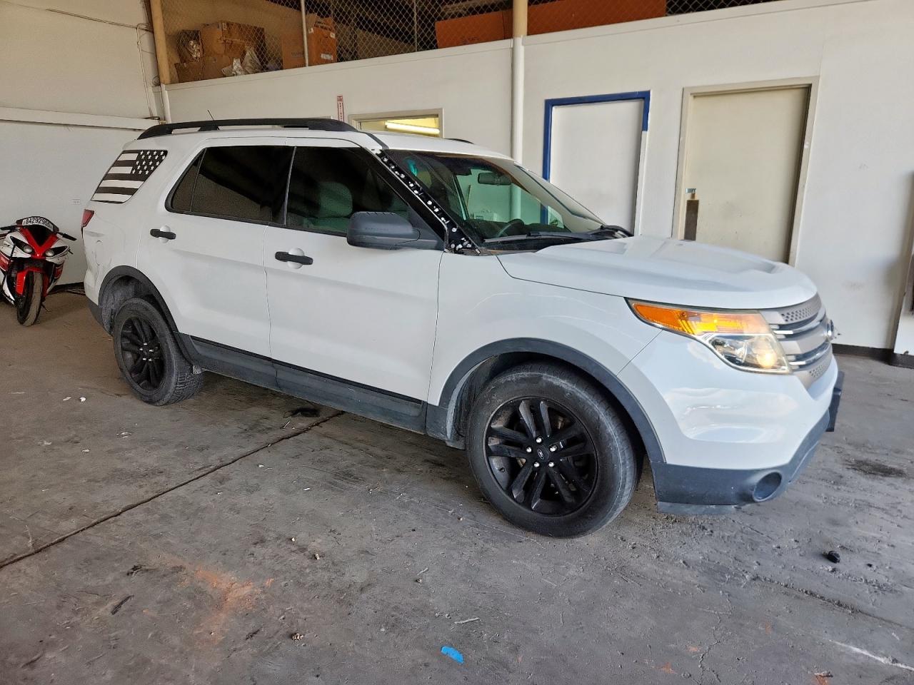 FORD EXPLORER