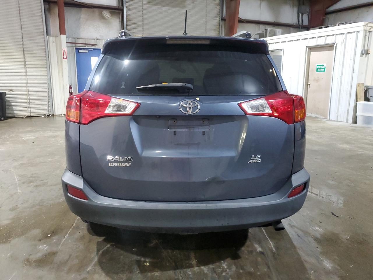 TOYOTA RAV4 LE
