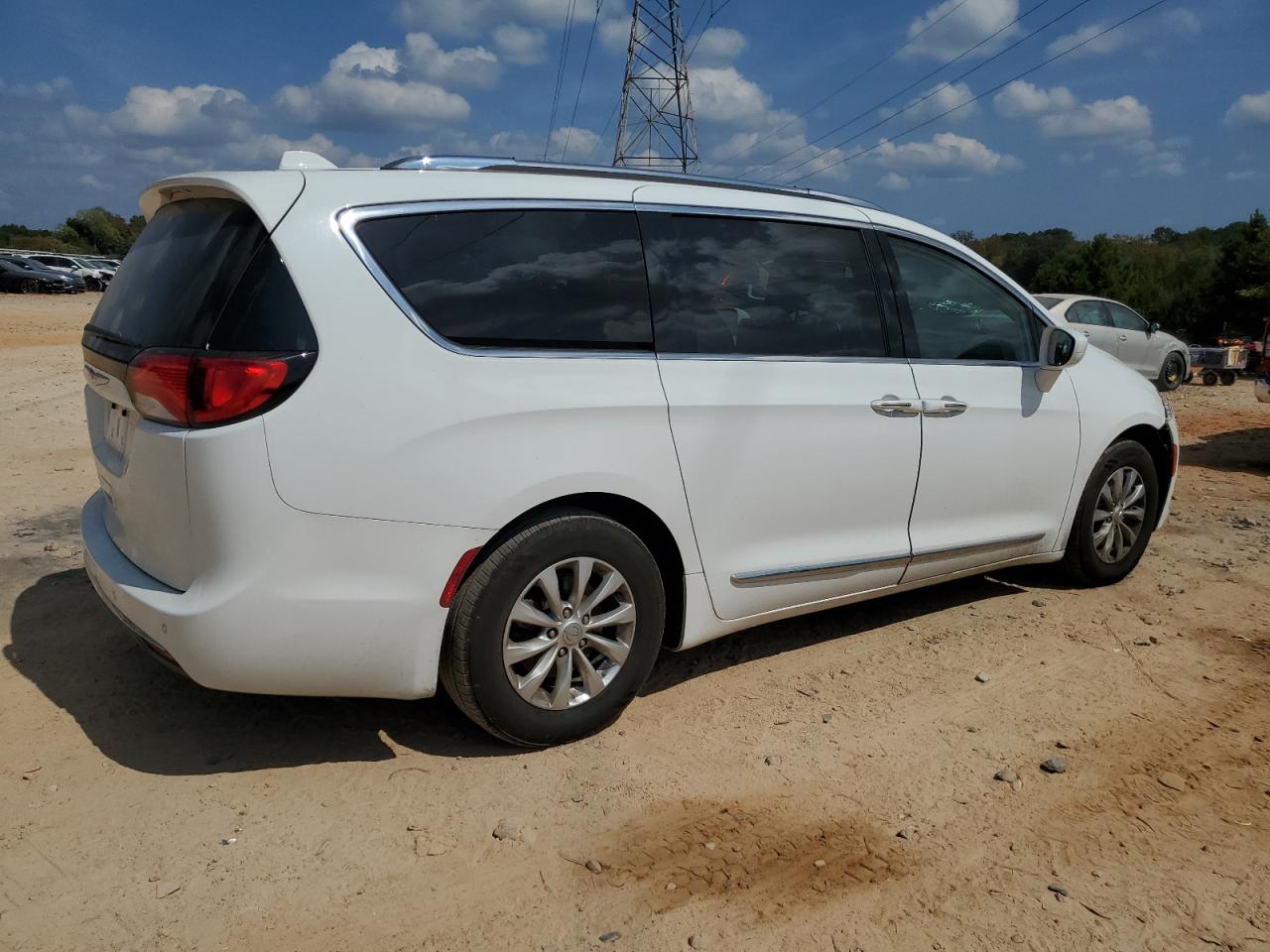 CHRYSLER PACIFICA TOURING L