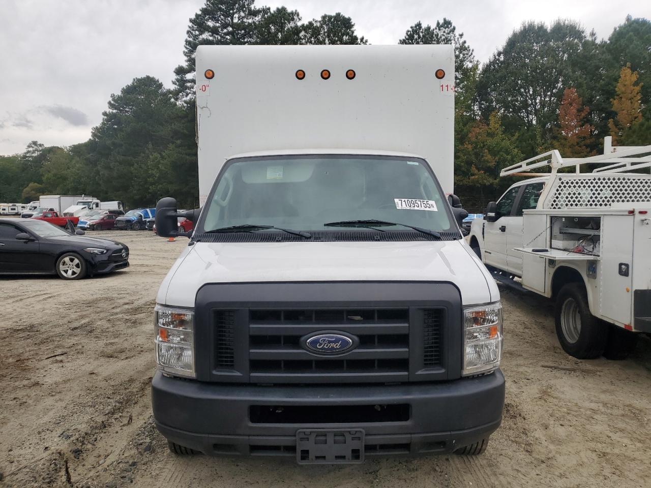 FORD ECONOLINE E350 SUPER DUTY CUTAWAY VAN