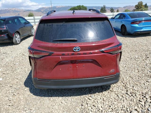2021 TOYOTA SIENNA XLE 5TDJRKEC0MS022429