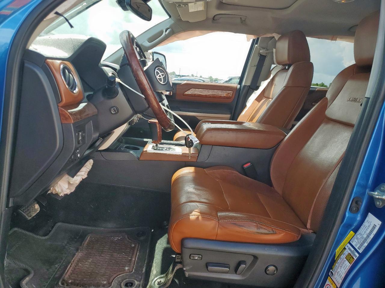 TOYOTA TUNDRA CREWMAX 1794