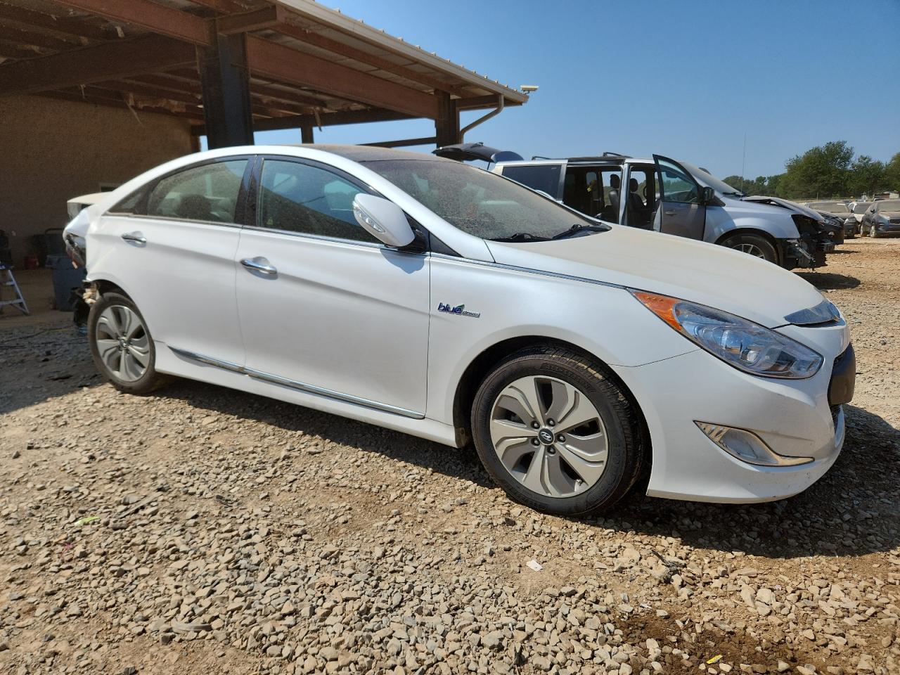 HYUNDAI SONATA HYBRID