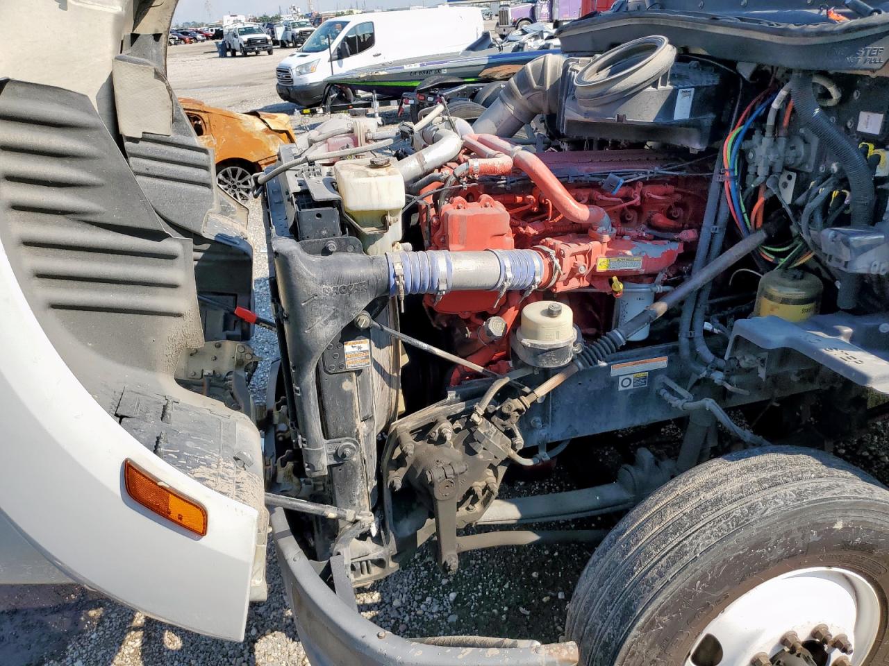 Lot #3284870018 2016 PETERBILT TRACTOR 579