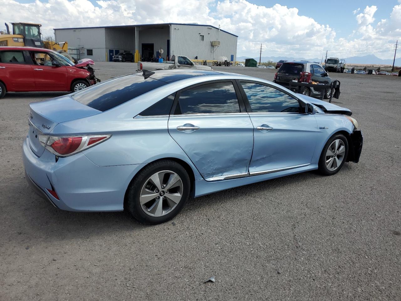 HYUNDAI SONATA HYBRID