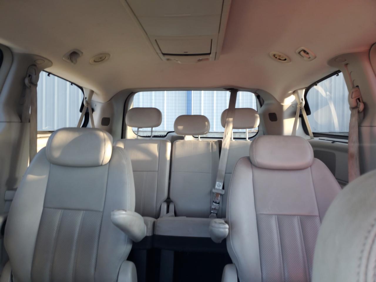 CHRYSLER TOWN & COUNTRY TOURING