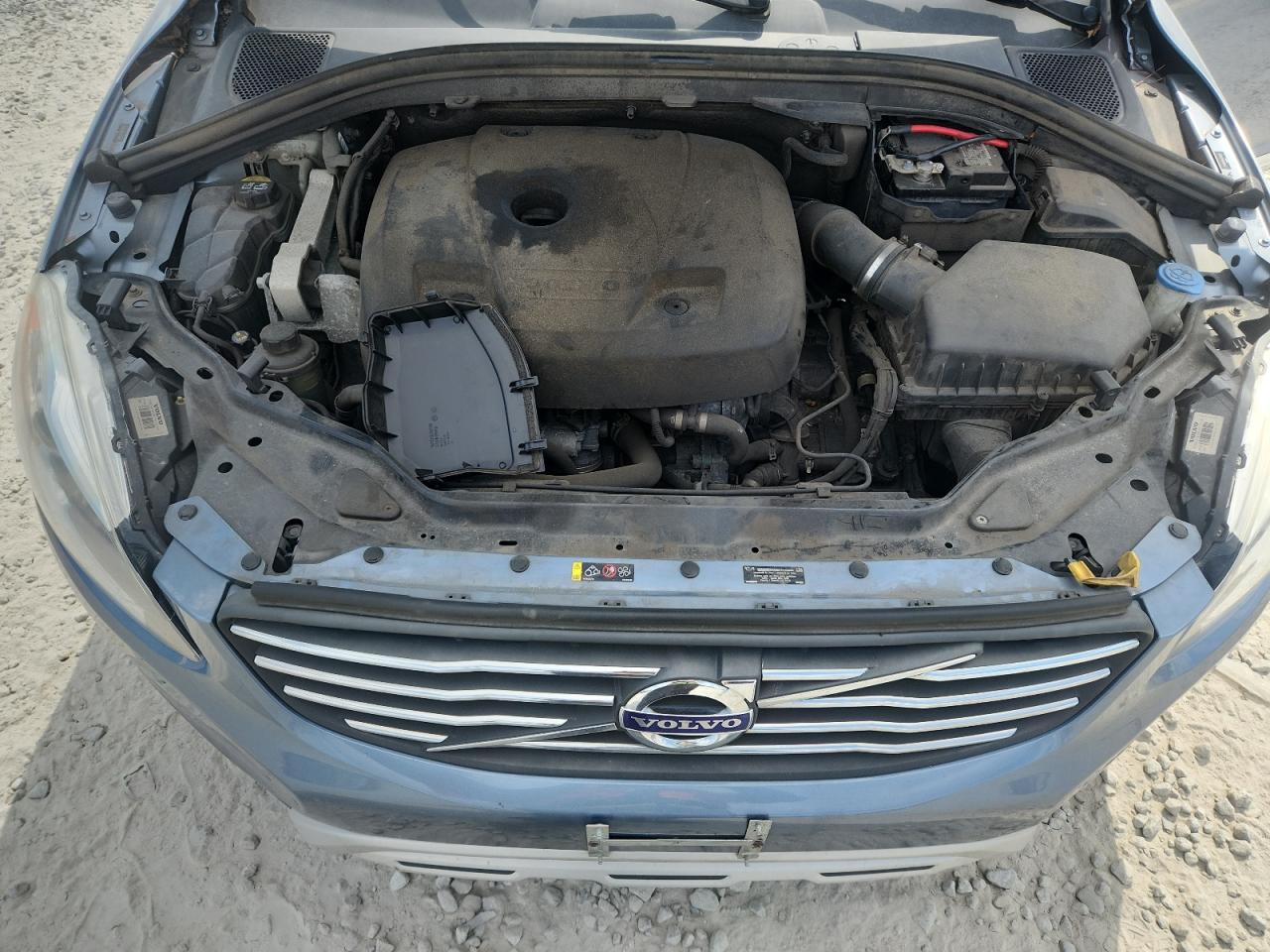 VOLVO XC60 T5 DYNAMIC