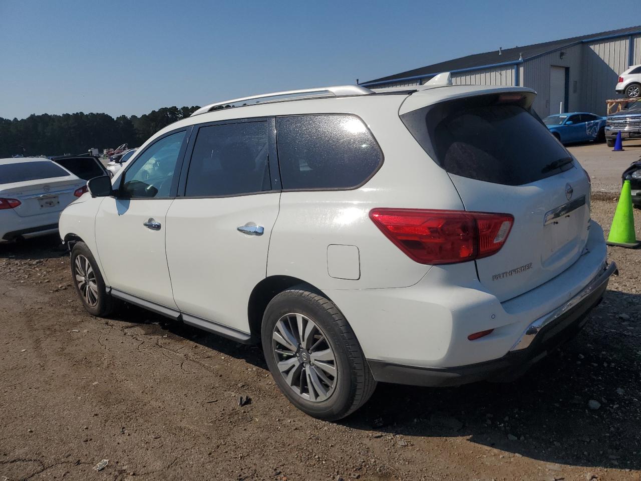 NISSAN PATHFINDER S