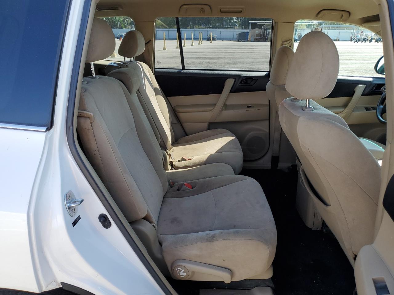 TOYOTA HIGHLANDER BASE