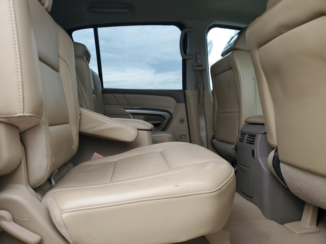 NISSAN ARMADA PLATINUM