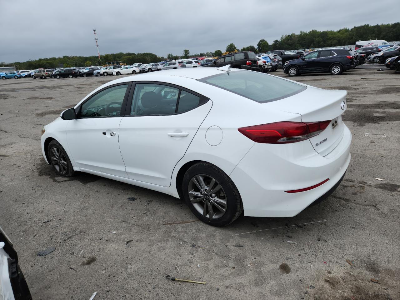 HYUNDAI ELANTRA SEL