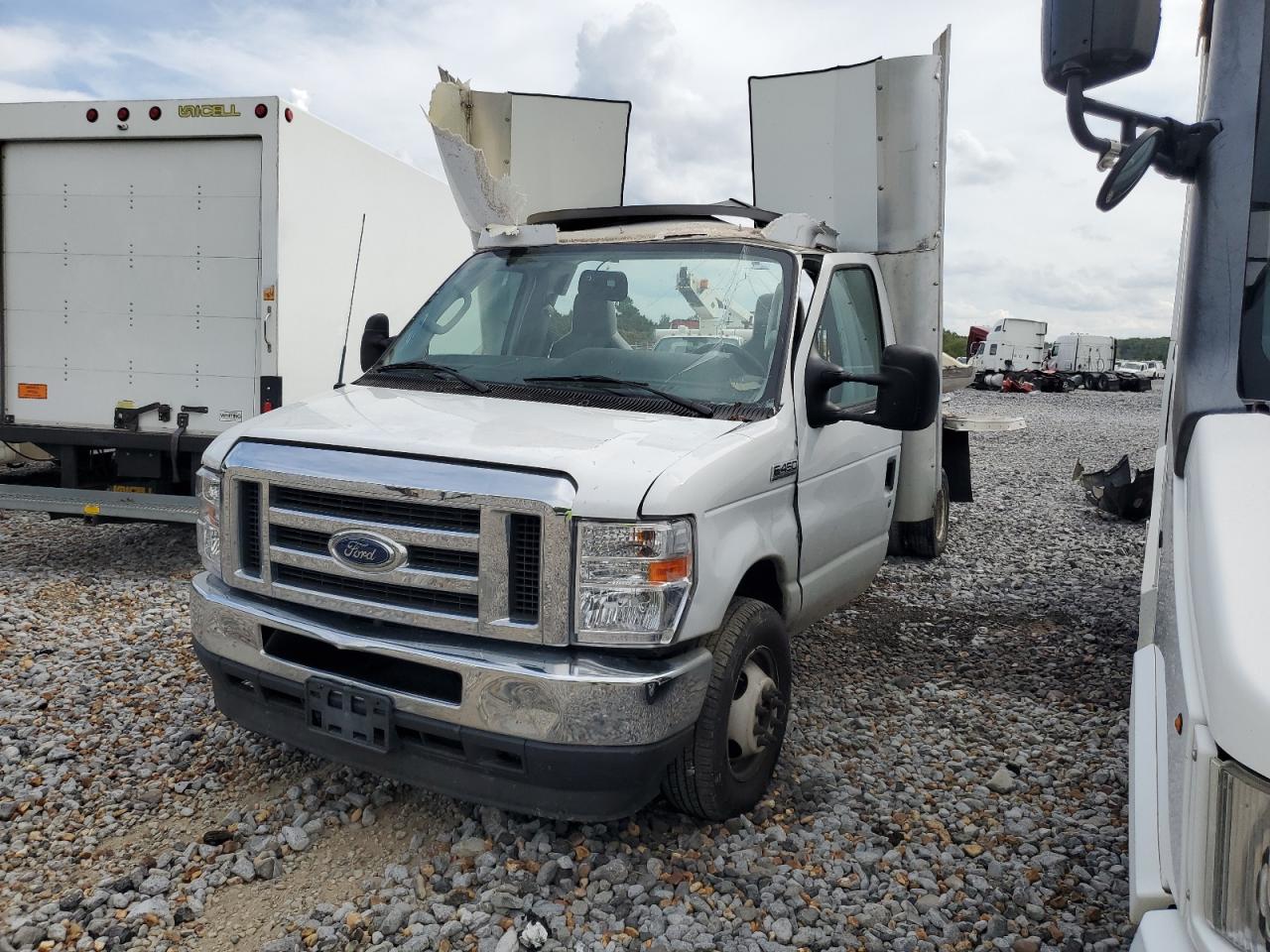 FORD ECONOLINE E450 SUPER DUTY CUTAWAY VAN