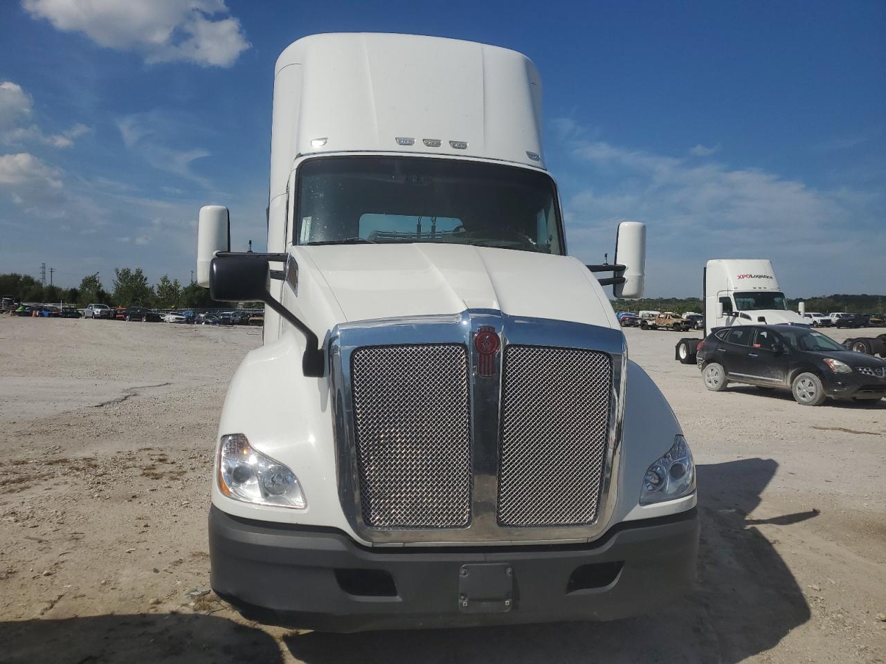 Lot #3266816922 2017 KENWORTH T680
