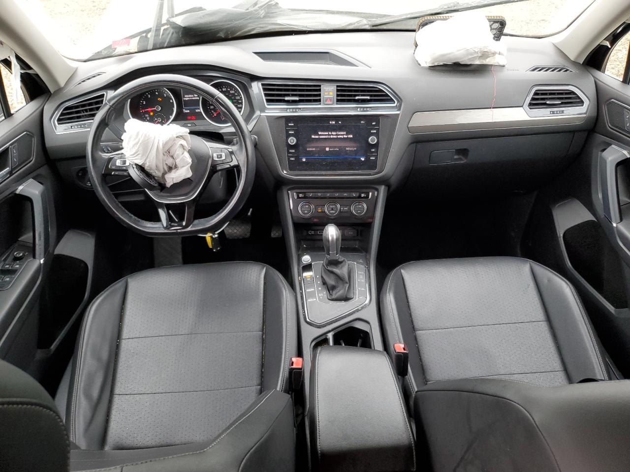 VOLKSWAGEN TIGUAN SE