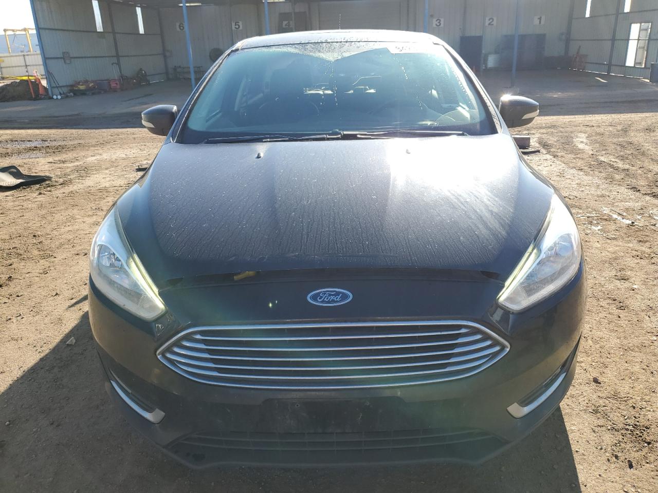 FORD FOCUS TITANIUM