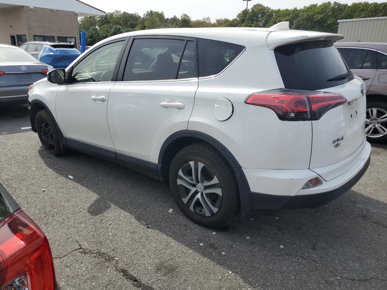 Lot #3256435336 2018 TOYOTA RAV4 LE