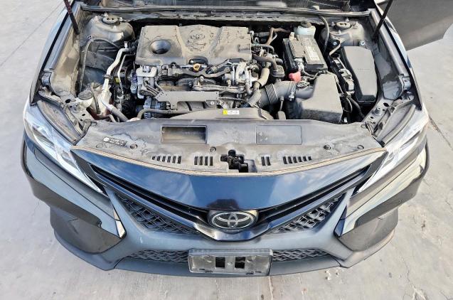 2018 TOYOTA CAMRY L 4T1B11HK7JU672936