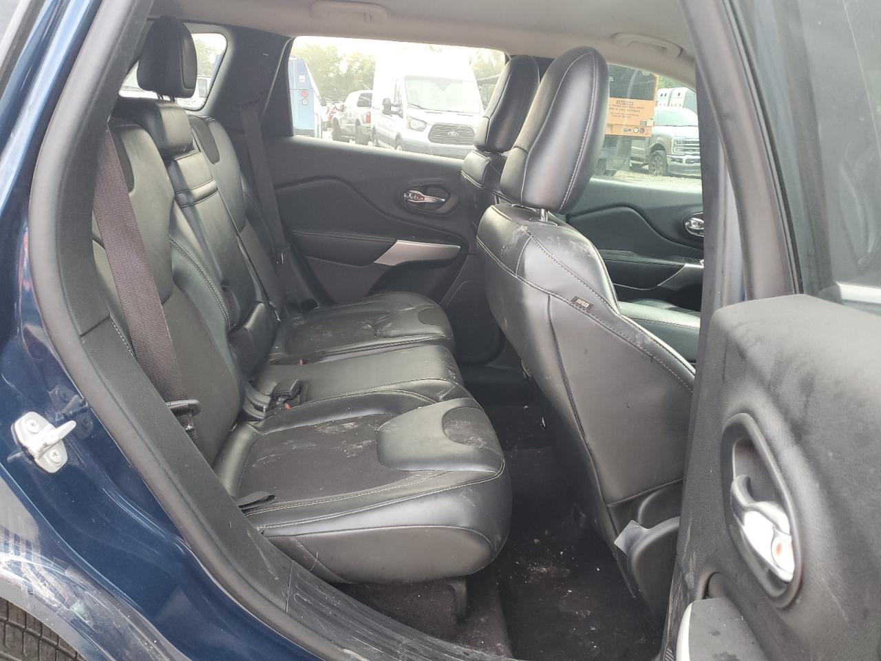 JEEP GRAND CHEROKEE LATITUDE PLUS