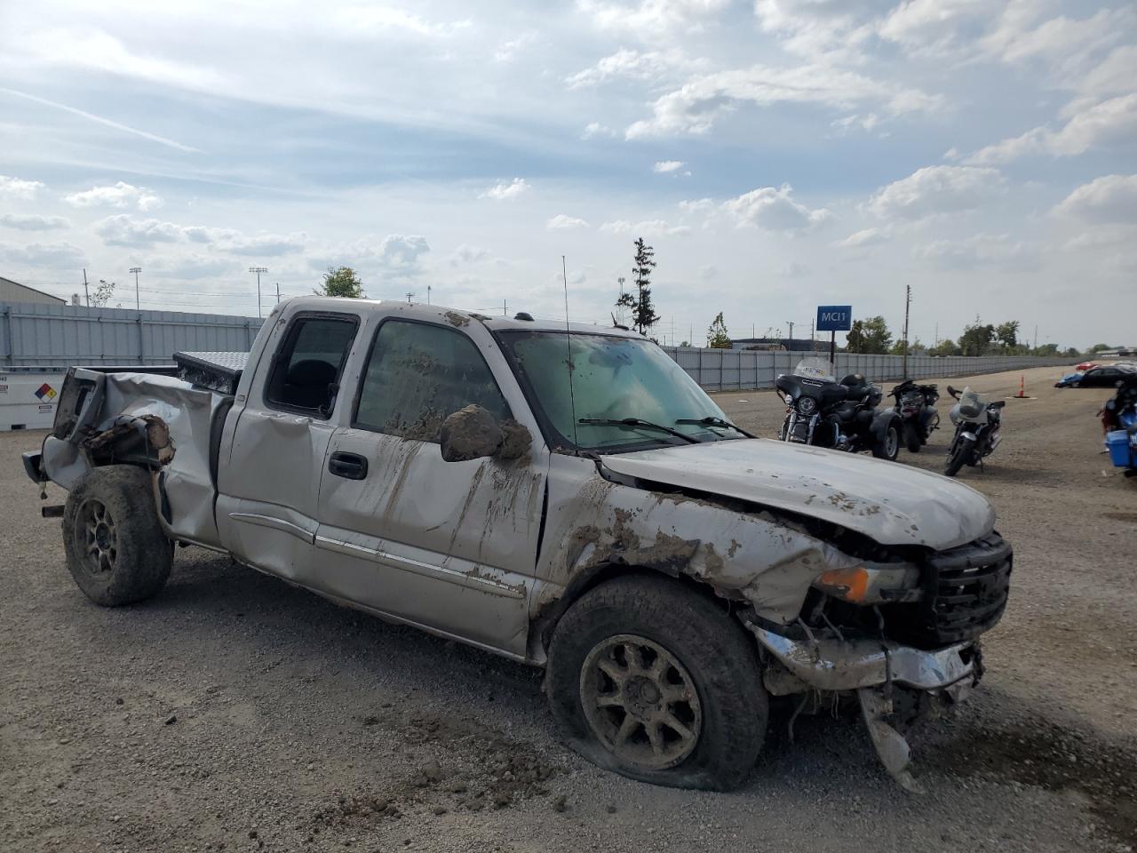 Lot #3271117655 2004 GMC NEW SIERRA