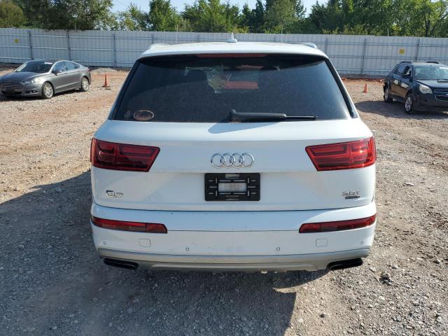 2017 AUDI Q7 PREMIUM WA1LAAF70HD028755
