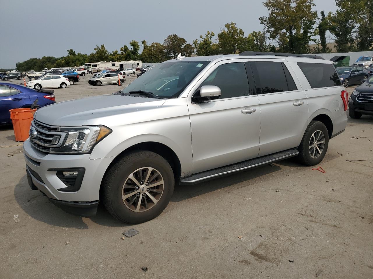 FORD EXPEDITION MAX XLT